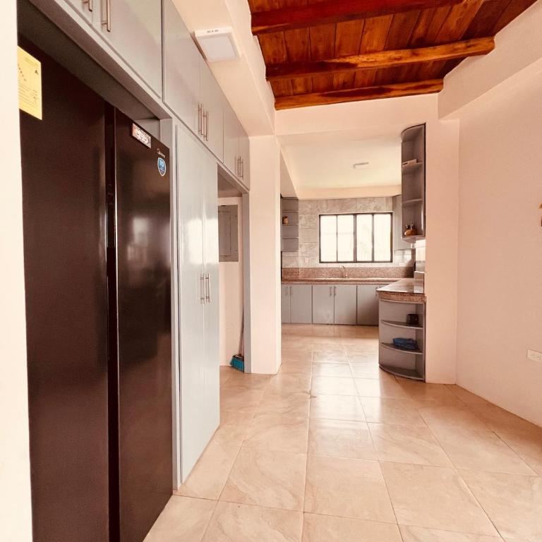 Oceanfront House With Pool and BBQ - Four-Bedroom House - 41