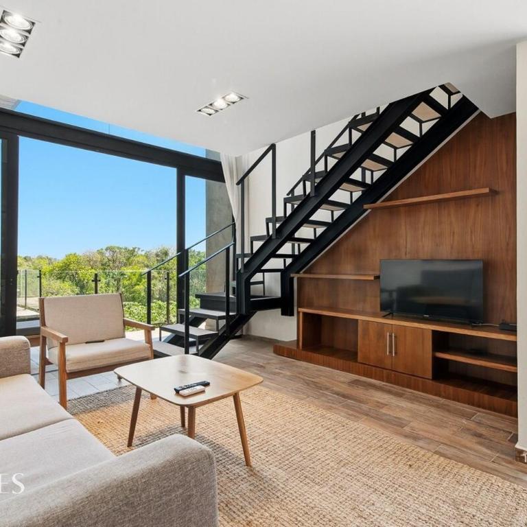 1 Br. Penthouse with Top Nature Views - One-Bedroom Apartment - 6