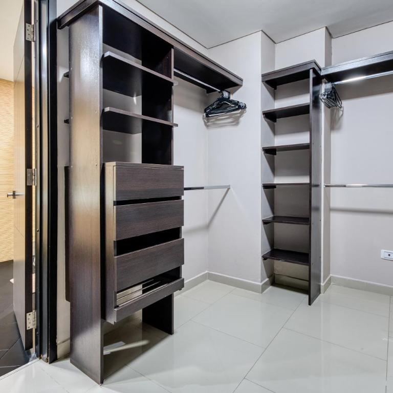 Apartamento amplio y de lujo en el Oeste - Apartamento de 3 dormitorios - 13