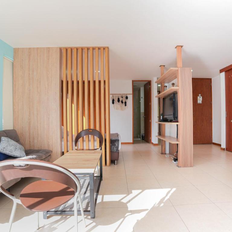 Apartamentos Cyan by HOUSY - Two-Bedroom Family Apartment - 8