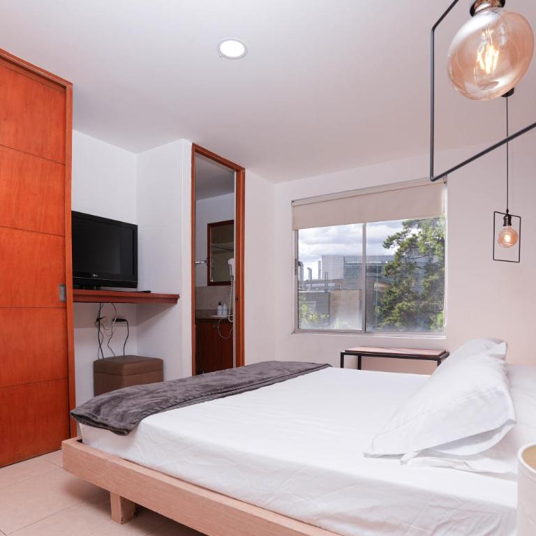 Apartamentos Cyan by HOUSY - Two-Bedroom Family Apartment - 3