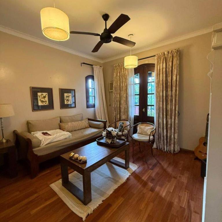 Descansar en YB - Four-Bedroom House - 3