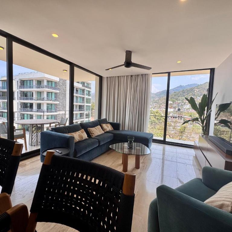New Designer 2BR w Rooftop Pool, Gym, Stunning Views, 7 min Malecon & Beach - Two-Bedroom Superior Apartment - 36