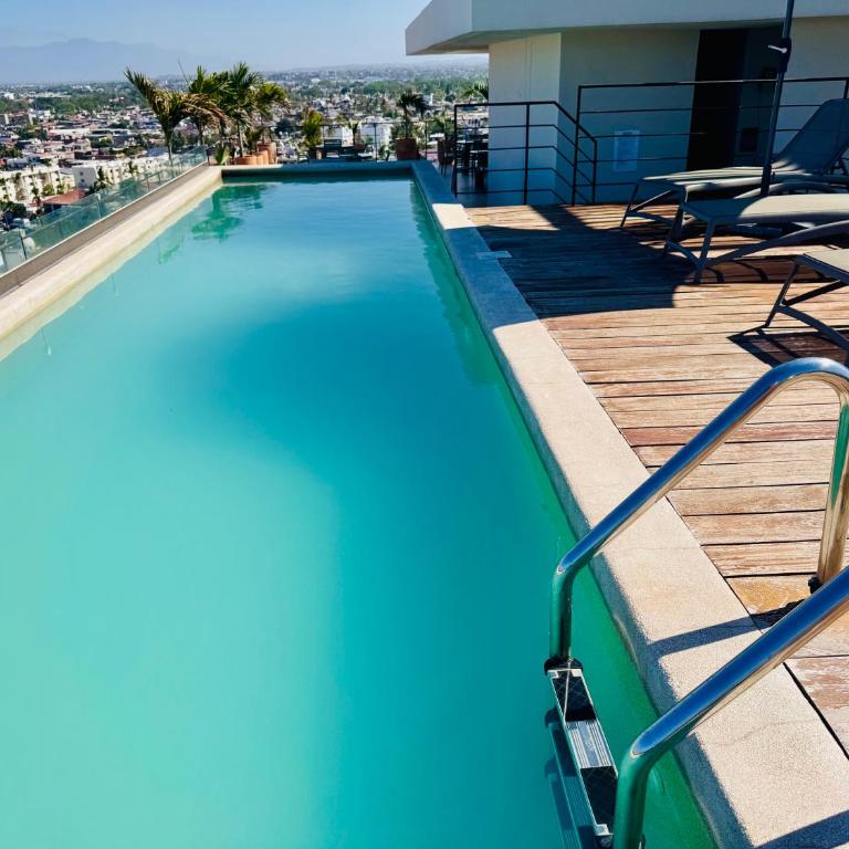 New Designer 2BR w Rooftop Pool, Gym, Stunning Views, 7 min Malecon & Beach - Two-Bedroom Superior Apartment - 16