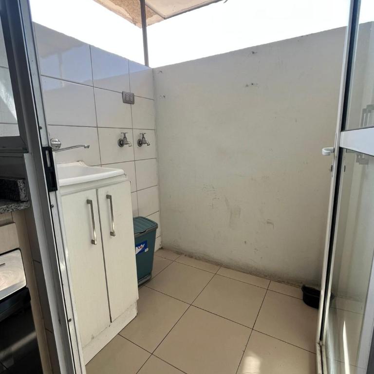Espacioso y Moderno con vistas a la Ciudad más Parking - Two-Bedroom Apartment - 12