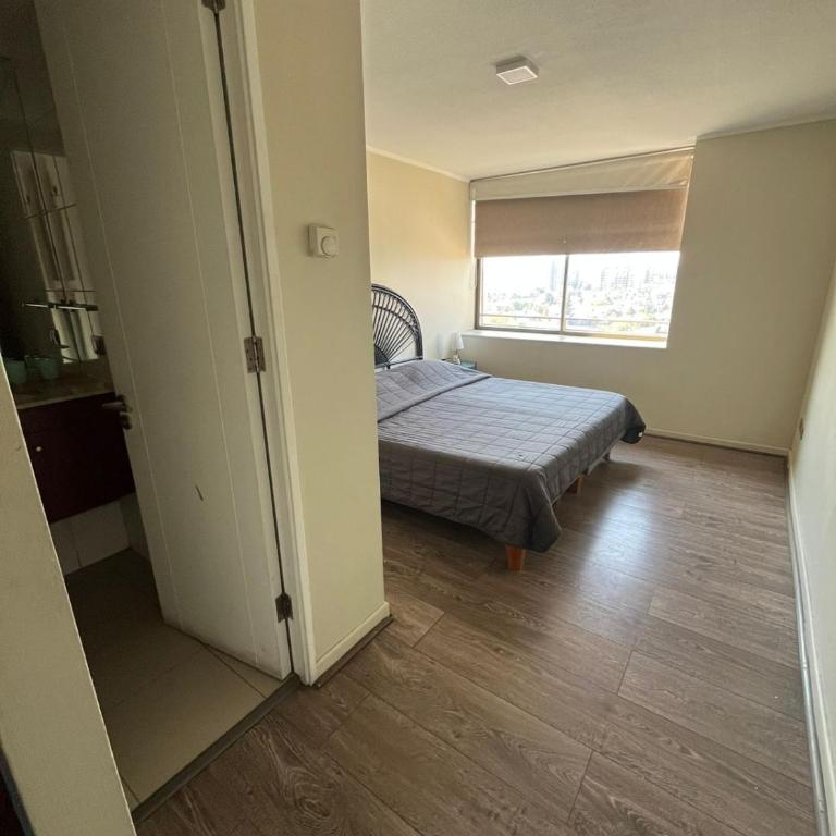 Espacioso y Moderno con vistas a la Ciudad más Parking - Two-Bedroom Apartment - 16