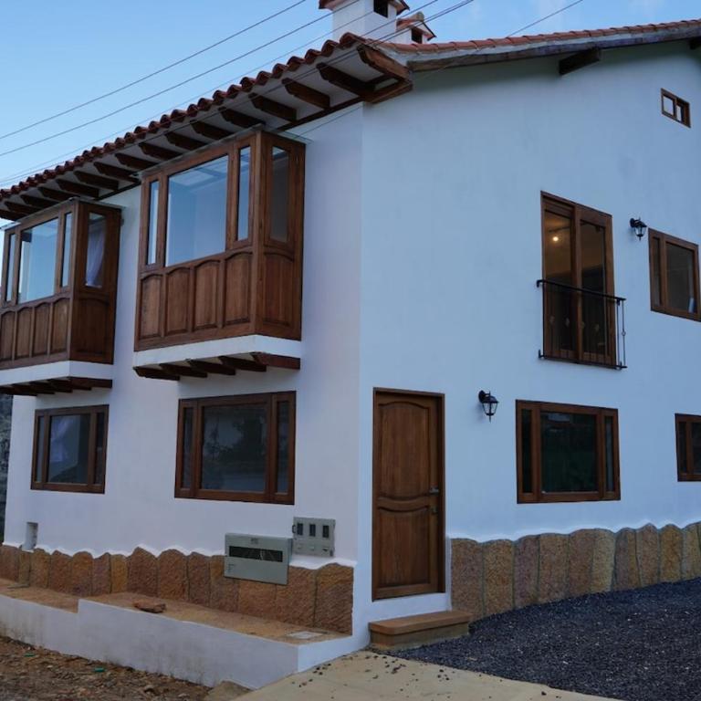 Casa Villa Rosita - Three-Bedroom Apartment - 1