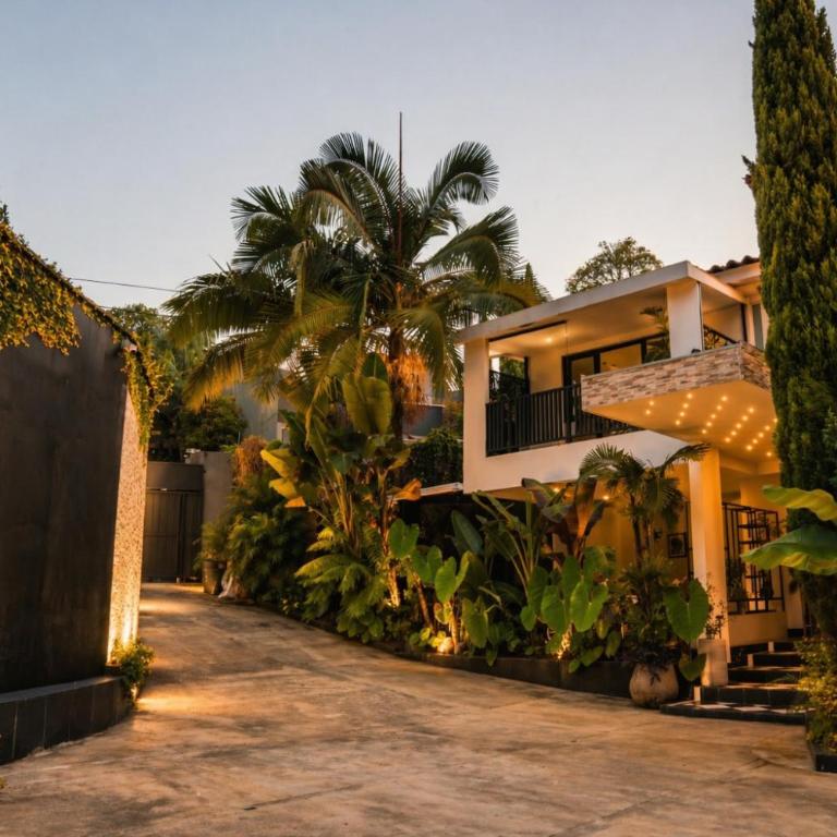 Luxury Private Villa 16 Guests Near Provenza - Villa - 2
