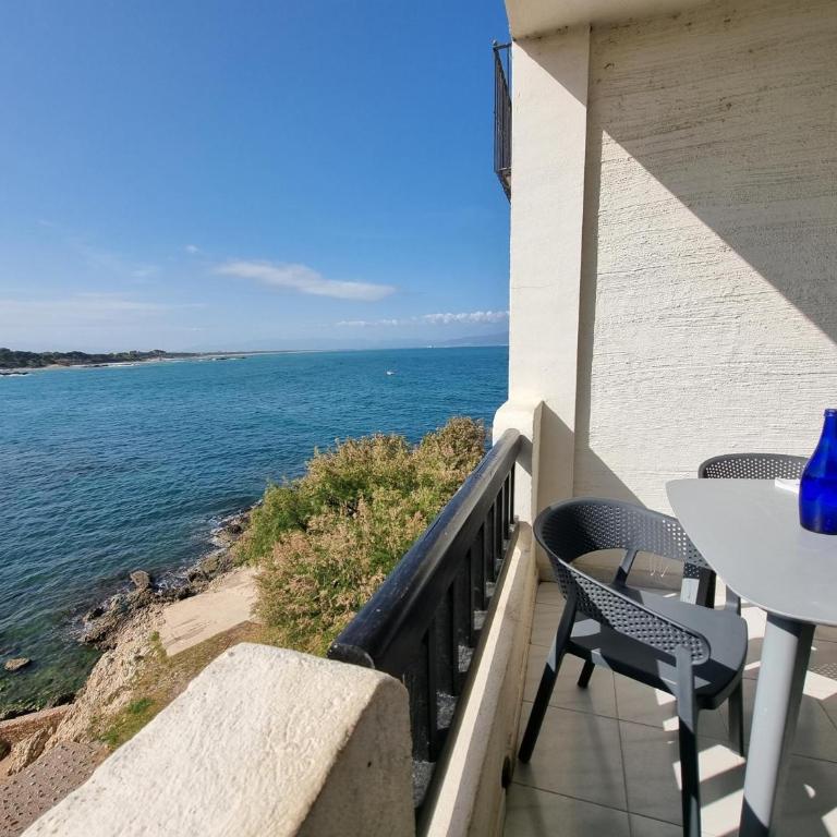 Apartamento acogedor con terraza, céntrico, cerca de la playa - HISP-236-64 - Apartment - 9