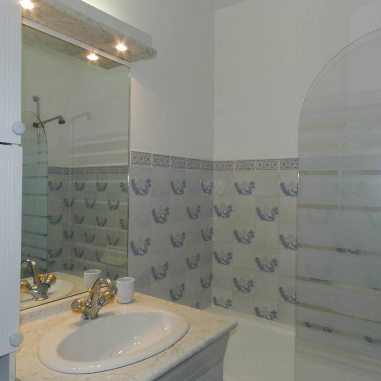 Appartement avec parking, climatisation - 4 pers. - FR-1-251-943 - Apartment - 5