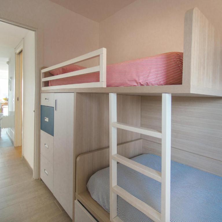Piso Elena – Primera Línea con vistas espectaculares – 4/5 personas - ES-360-8 - Apartamento - 23