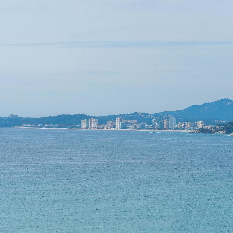 Piso Elena – Primera Línea con vistas espectaculares – 4/5 personas - ES-360-8 - Apartamento - 27