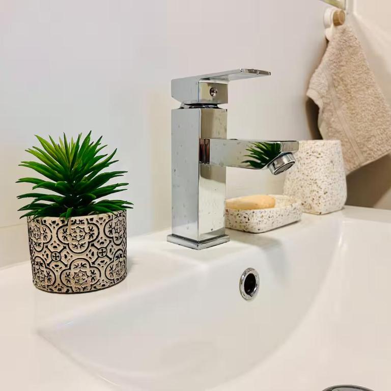 Lindo Apartamento en Pueblo Libre - TV - HBO Max - Apartamento de 2 dormitorios - 10