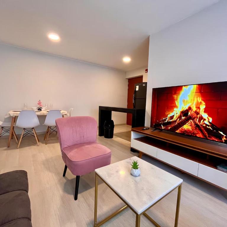 Lindo Apartamento en Pueblo Libre - TV - HBO Max - Apartamento de 2 dormitorios - 17