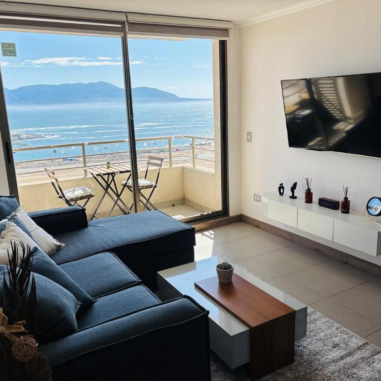 Depto moderno con vista al mar, estacionamiento y cerca aeropuerto - Two-Bedroom Apartment - 1