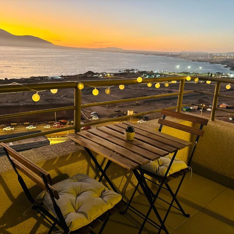 Depto moderno con vista al mar, estacionamiento y cerca aeropuerto - Two-Bedroom Apartment - 13