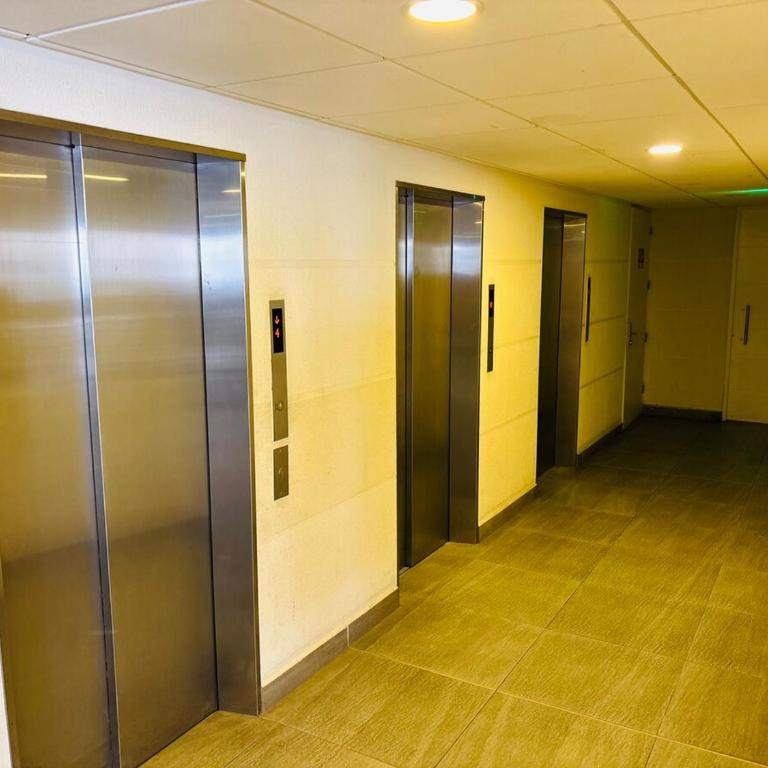 Depto moderno con vista al mar, estacionamiento y cerca aeropuerto - Two-Bedroom Apartment - 14