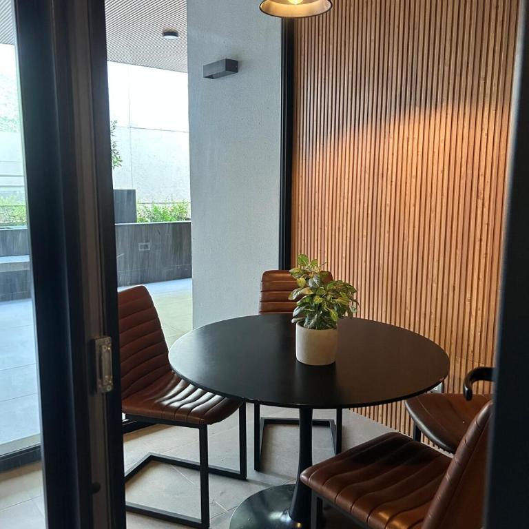 Moderno y acogedor a pasos Metro Irarrázaval - Apartamento de 1 dormitorio - 24