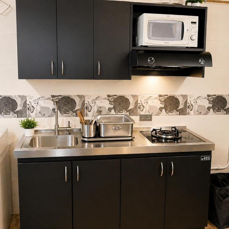 Apartamento económico cerca al centro 402 6 personas - Three-Bedroom Apartment - 9