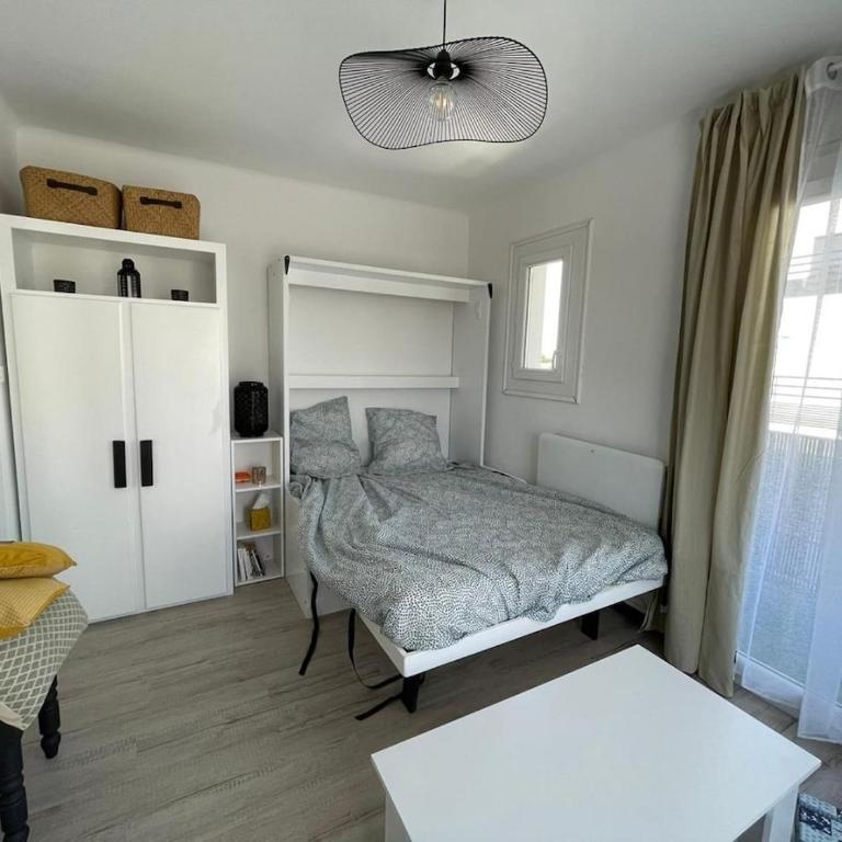 Cozy studio avec balcon 300 m de la mer - Apartamento de 1 dormitorio - 5