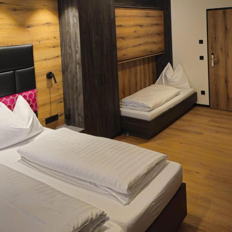 Chalet in Zillertal near Ski Slopes - Ferienhaus mit 8 Schlafzimmern - 16