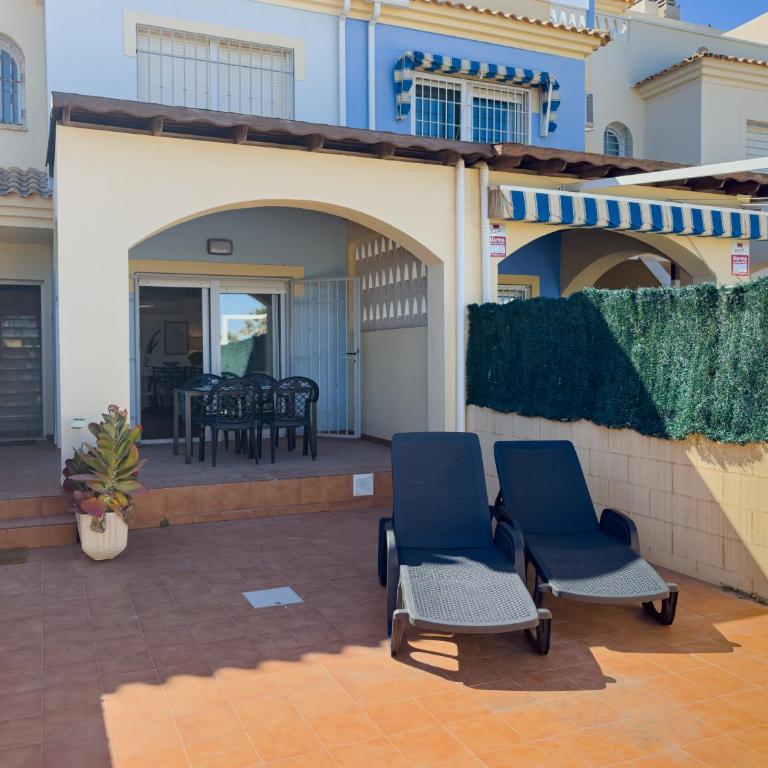 Duplex frente al mar - Almyra Inmobiliaria - Casa de 4 dormitorios - 2