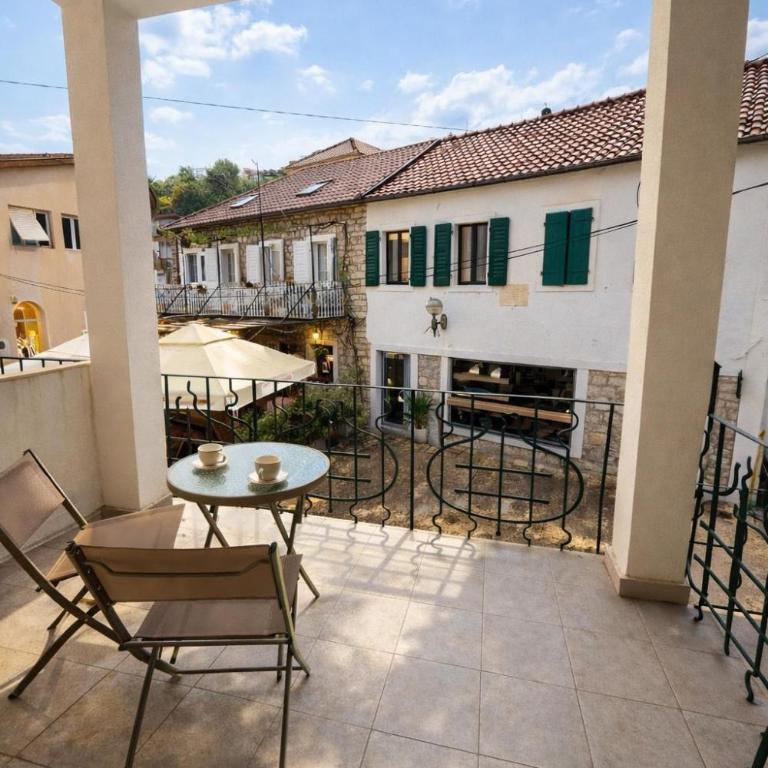 Clock Tower Apartments Old Town Herceg Novi - One-Bedroom Apartment - 8
