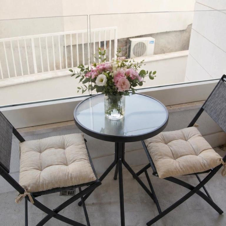 Olivia Residence - One-Bedroom Apartment - 11