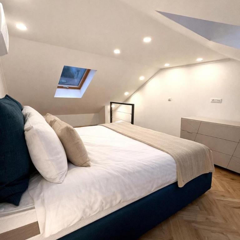 Clock Tower Apartments Duplex Old Town Herceg Novi - One-Bedroom Apartment - 11