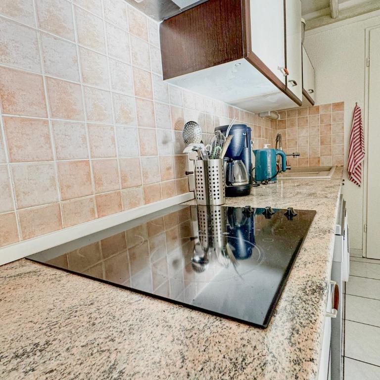 Maison 4 pers Parking Piscine - Appartement 2 Chambres - 4