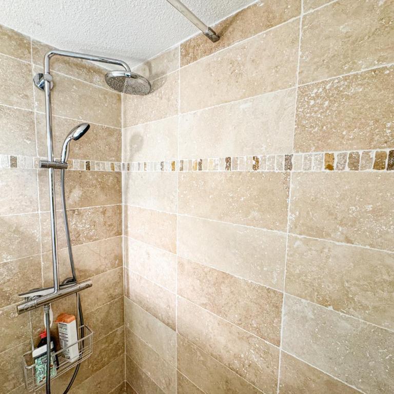 Maison 4 pers Parking Piscine - Appartement 2 Chambres - 14