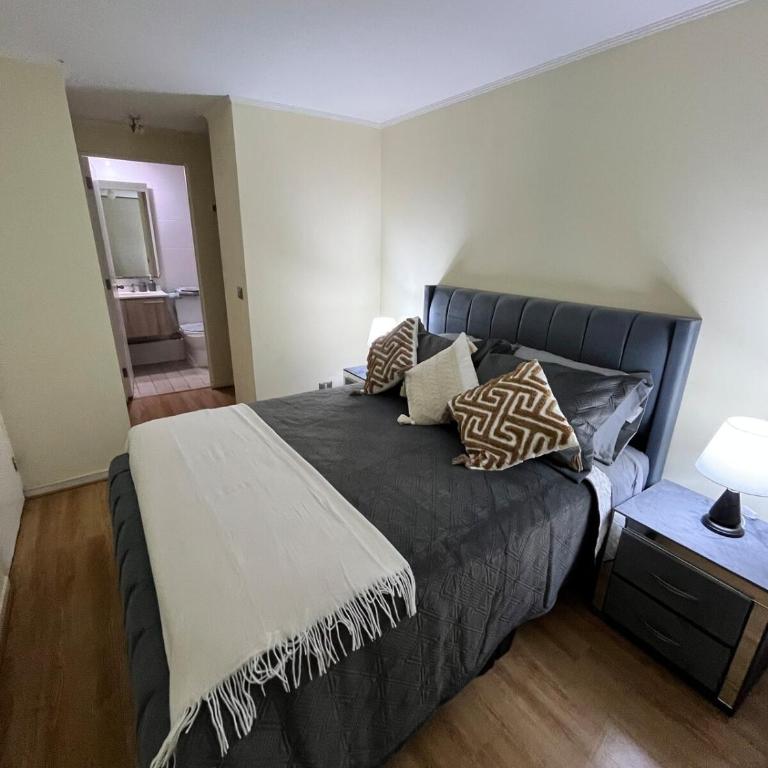 Nice hapartment steps from the central market - One-Bedroom Apartment - 1