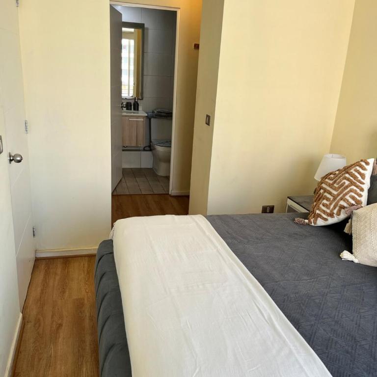 Nice hapartment steps from the central market - One-Bedroom Apartment - 4