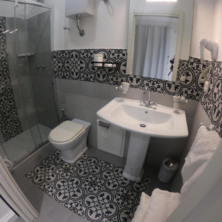 B&B Pepe Rosa Tropea - Quadruple Room with Private Bathroom - 7