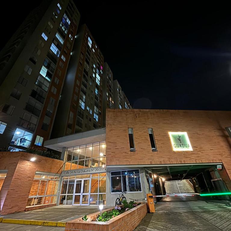 Moderno y central apartamento en Pereira - Two-Bedroom Apartment - 8
