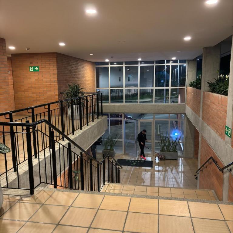 Moderno y central apartamento en Pereira - Two-Bedroom Apartment - 21