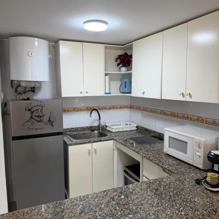 estudio en primera línea de la playa de San Antonio Cullera - One-Bedroom Apartment - 7
