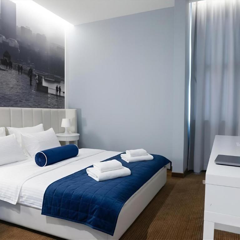 Hotel Passport - Double Room - 22
