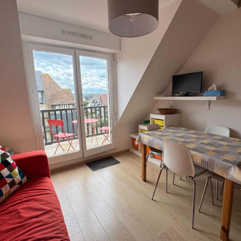 Renovated and Bright Apartment - Direct Sea Access - Apartamento - 16