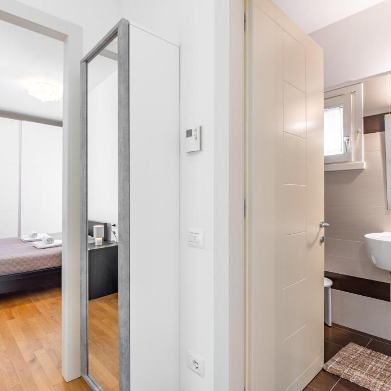 BAMO Florence - Garage privato gratuito - Appartamento con 1 Camera da Letto e Terrazza - 24