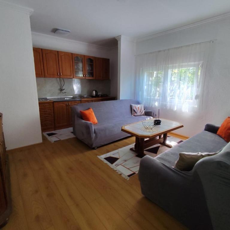 Apartment Dunja - Two-Bedroom Apartment - 2