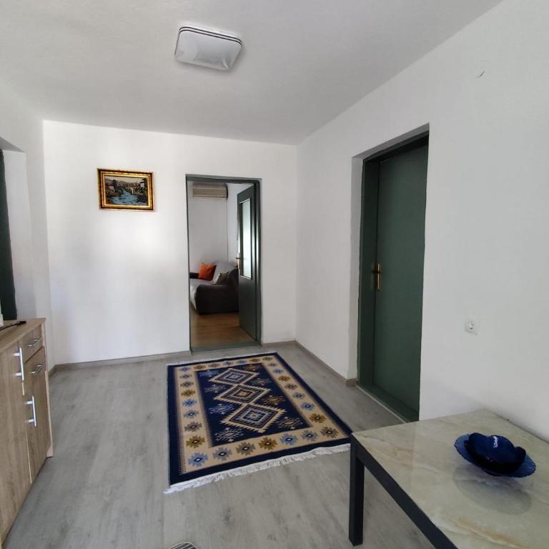 Apartment Dunja - Two-Bedroom Apartment - 7