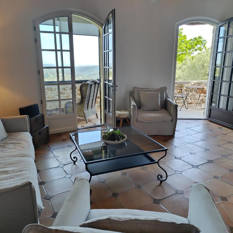 Luxury Villa and Panoramic View in Spéracèdes - Villa - 10