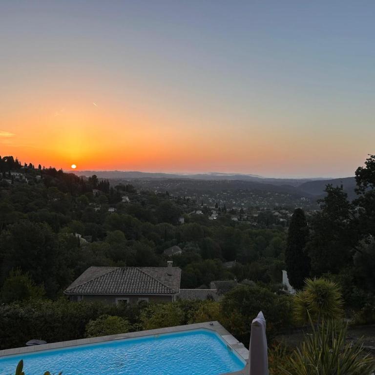 Luxury Villa and Panoramic View in Spéracèdes - Villa - 24