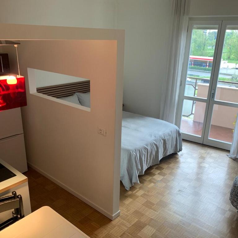 12 1 HOME luminoso monolocale Comasina M3 - One-Bedroom Apartment - 2