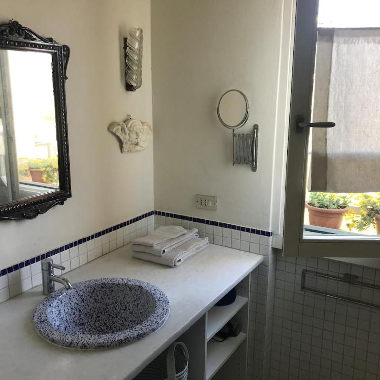 12 1 HOME luminoso monolocale Comasina M3 - One-Bedroom Apartment - 25