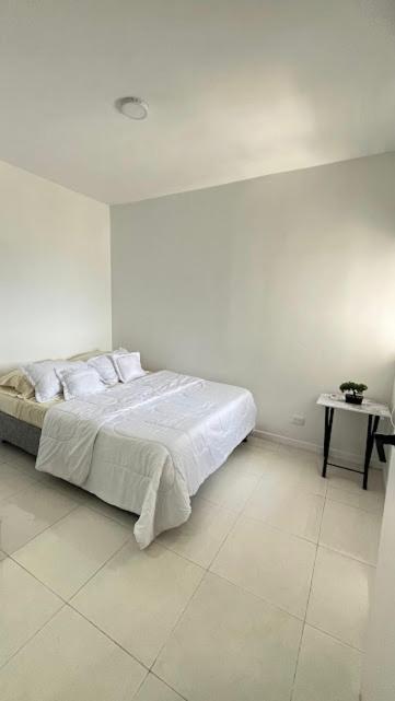 Apartamento familiar vista espectacular - Three-Bedroom Apartment - 7