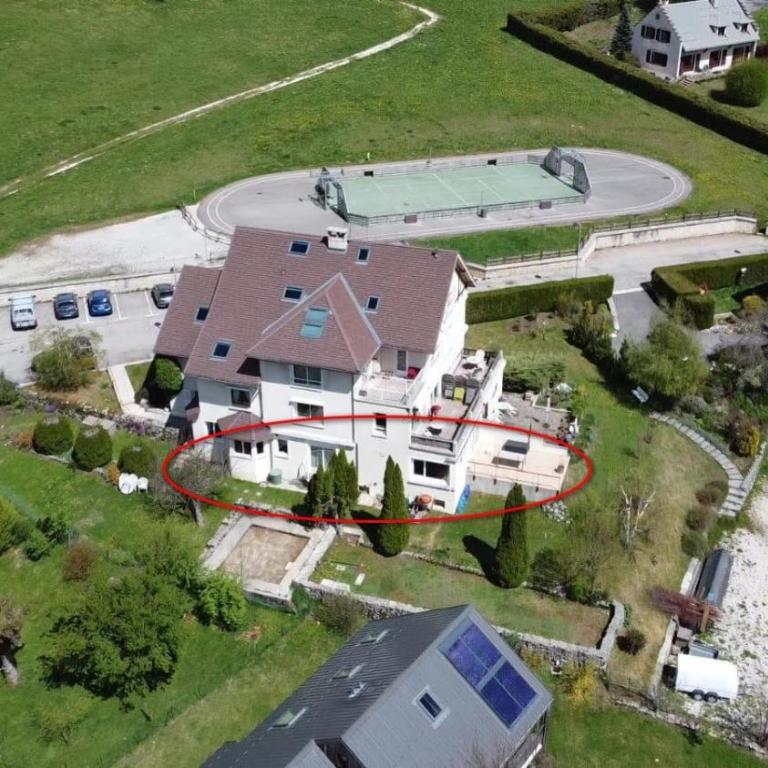 La Croix Du Sud - Two-Bedroom Deluxe Apartment with Garden View - 18