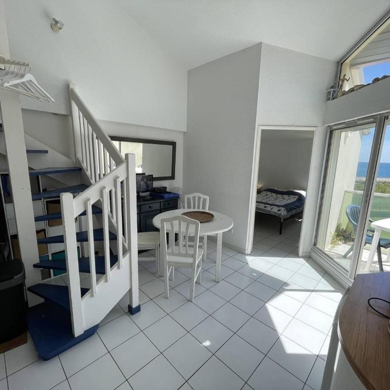 T3 Mezzanine, 6 pers, Piscine, Plage, Parking, Animaux OK - FR-1-106-67 - Apartment - 5