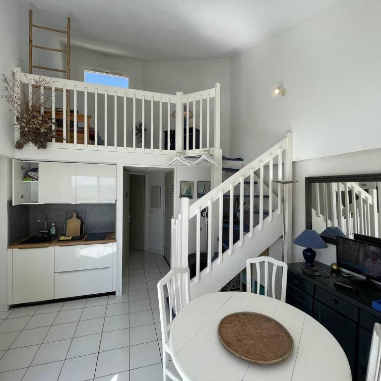 T3 Mezzanine, 6 pers, Piscine, Plage, Parking, Animaux OK - FR-1-106-67 - Apartment - 22